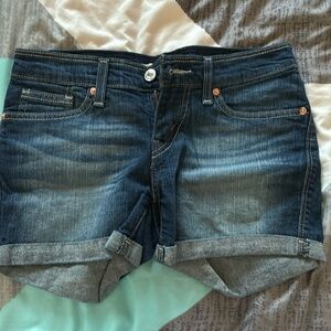 Levi’s shorts